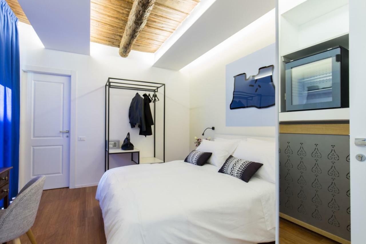 Duetto Al Duomo Hotel Наполи Екстериор снимка